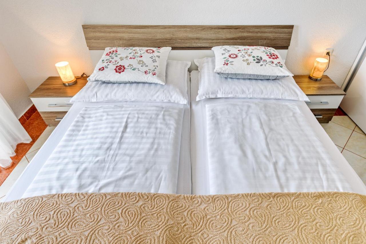 Comfort Apartments In Peaceful Area Zadar - With Garden 외부 사진
