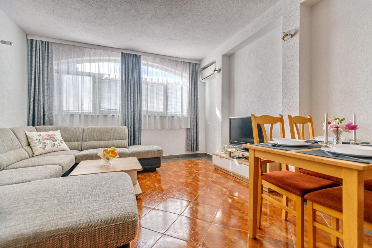 Comfort Apartments In Peaceful Area Zadar - With Garden 외부 사진